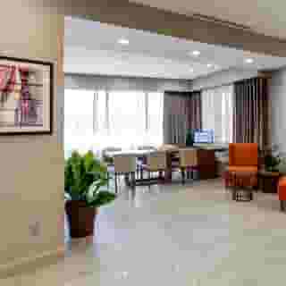 Hilton Chicago/Oak Lawn, 2 of 6
