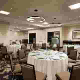 Embassy Suites by Hilton Chicago Lombard Oak Brook, 1 of 6