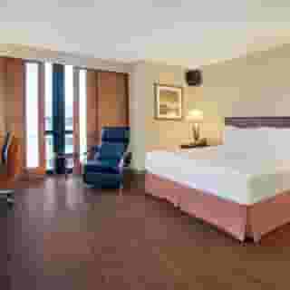 Hilton Chicago O'Hare Airport, 2 of 6