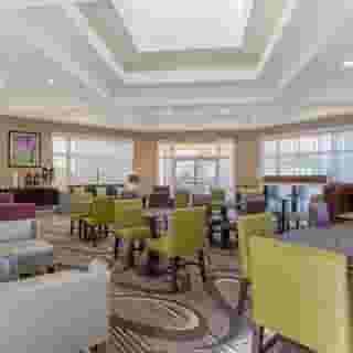La Quinta Inn & Suites by Wyndham Orlando Airport North, 4 of 6