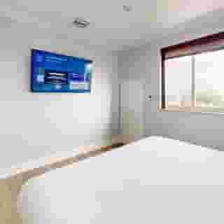 Nuvo Suites Hotel, 5 of 6