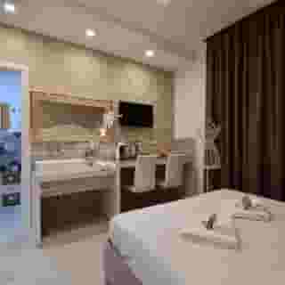 Relais Vatican Secret, 5 of 6
