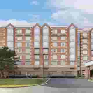 Hampton Inn & Suites Downers Grove Chicago, 2 of 6