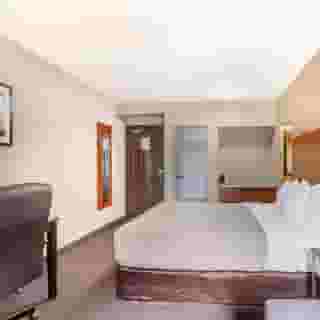 Quality Inn Toronto Airport, 5 of 6