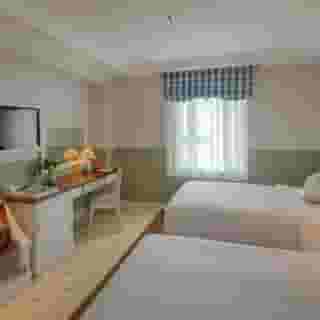 Au Lac Charner Hotel, 6 of 6