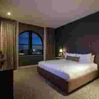 Hotel Vin, Grapevine, Autograph Collection, 6 of 6