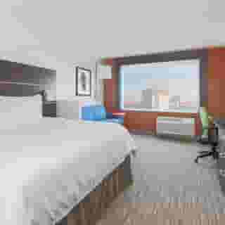 Holiday Inn Express & Suites Chicago O'Hare Airport by Ihg, 1 of 6