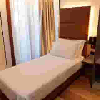 London Hotel, 6 of 6