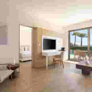 Avra Imperial Residence Collection, 3 of 6