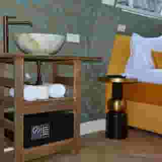 If boutique hotel, 4 of 6