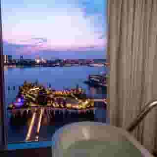 The Standard High Line, 4 of 6