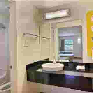 Motel 6 Austin, Tx - Central Downtown Ut, 1 of 6
