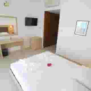 Hilltop Hotel, 3 of 6