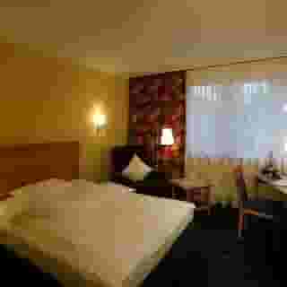 Munte Am Stadtwald, 2 of 5