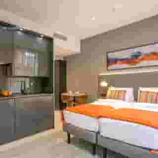 Grafton Street Studios, 4 of 5