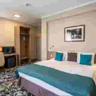 Queen Elizabeth Hotel, 2 of 5