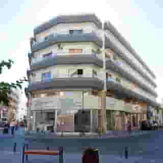 Blazer Residence, 2 of 5