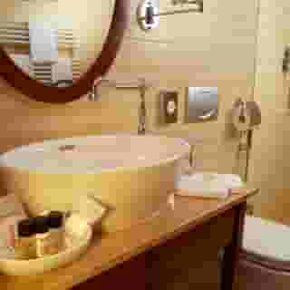 Mirage Medic Hotel, 2 of 5