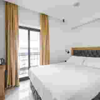 UK Hotel Istanbul, 2 of 5