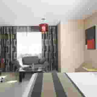 Melia Sevilla, 4 of 5