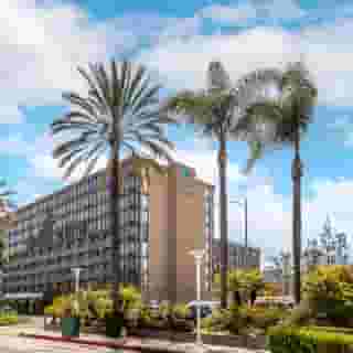 Clarion Hotel Anaheim Resort, 2 of 5