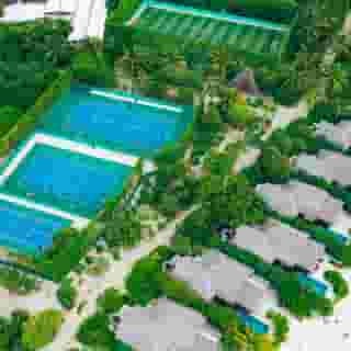 Heritance Aarah, 5 of 5