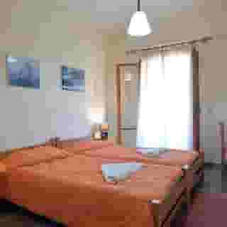 Harris Apartments, 4 of 5