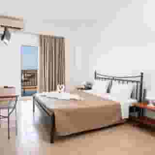 Nicolas Villas, 3 of 5
