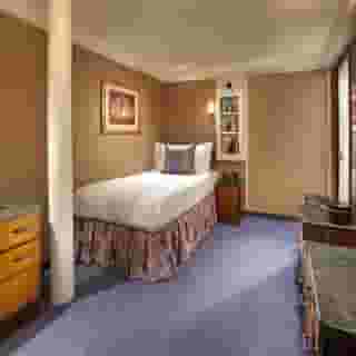 Queen Mary Hotel, 2 of 5