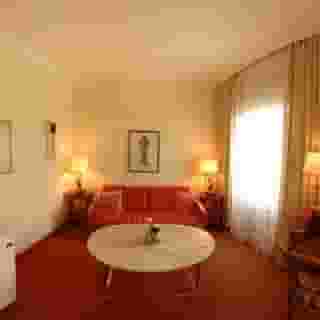 Hotel Vier Jahreszeiten, 4 of 5