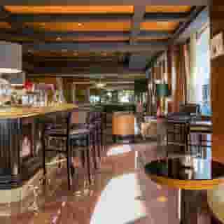 Warwick Brussels, 5 of 5