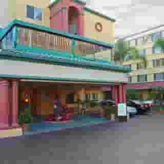 Peacock Suites, 1 of 5