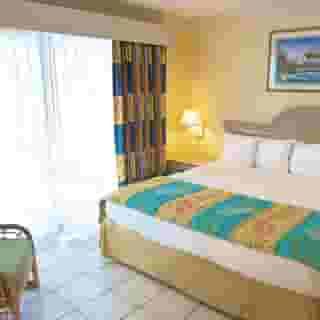 Bay View Suites, 4 of 5