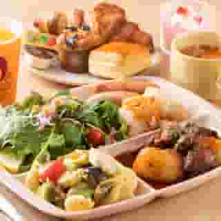 Karaksa Hotel Colors Tokyo Yaesu, 2 of 5