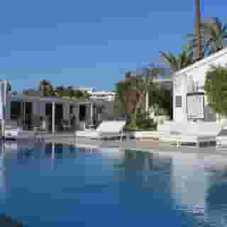 HL Paradise Island, 3 of 5