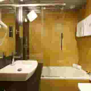 Alif Avenidas, 1 of 5