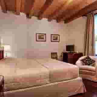 500 Bed & Breakfast, 2 of 5