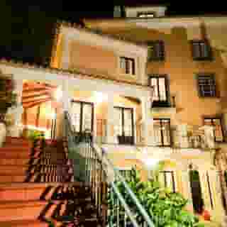 Lawrence's Hotel, 2 of 5