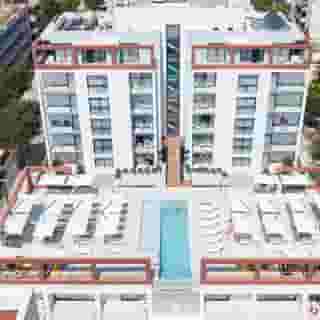 Kyrat Amarac Suites, 2 of 5