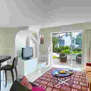 Crystal Cove by Elegant Hotels, 5 of 5
