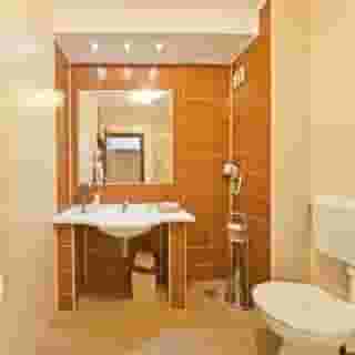 Yesterday Hotel, 4 of 5