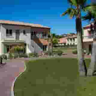 SOWELL RESIDENCES Les Perles de Saint Tropez, 1 of 5
