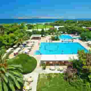 Caravia Beach Hotel, 4 of 5