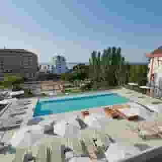 DWO Sirius Adults Only plus Barcelona Formula 1 Package, 2 of 5