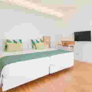 Alfagar Prestige, 2 of 5