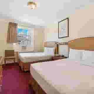 Travelodge by Wyndham Downtown Chicago, 2 of 5