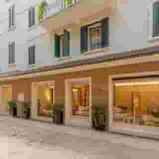 Metropolitan Hotel, 1 of 5