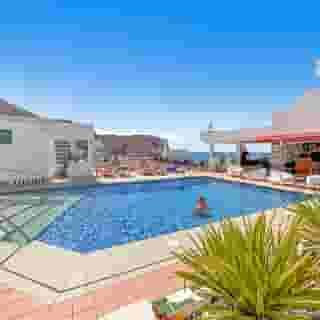 Porlamar Apartments, 3 of 5