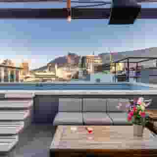 The Grey Hotel, 5 of 5