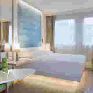 N'vY Manotel, 3 of 5